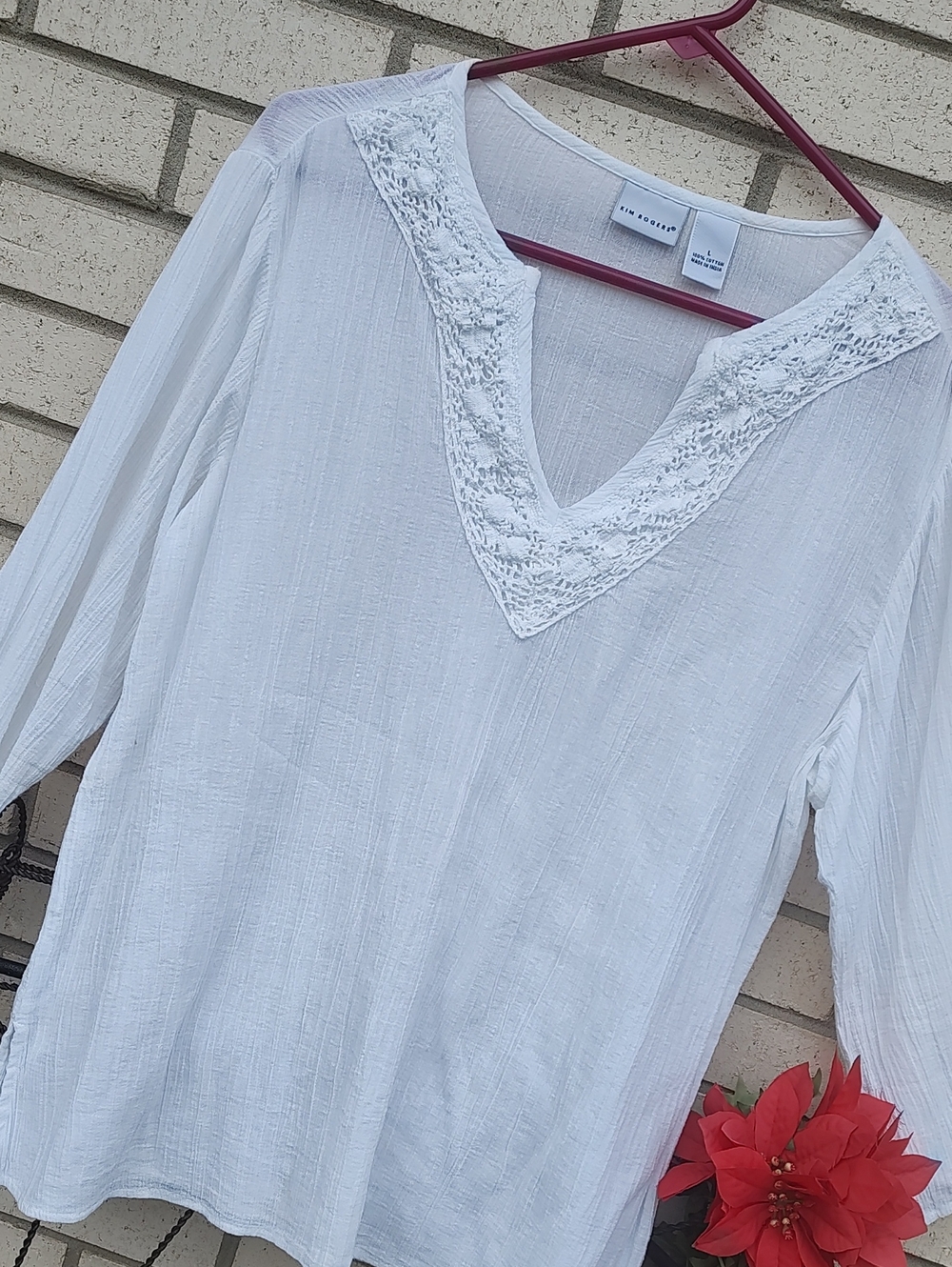 White Cotton V-Neck Lace Trim Women's Top - Picture 5 of 8